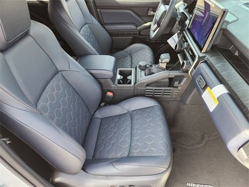 New 2026 Toyota 4Runner 4WD image 10