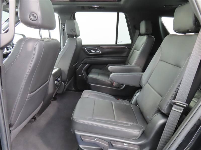 Used 2022 Chevrolet Tahoe Z71 w/ Luxury Package AWD/4WD image 33