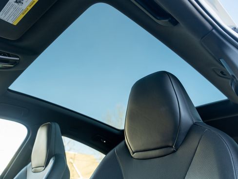 Certified 2023 Porsche Cayenne Coupe image 17