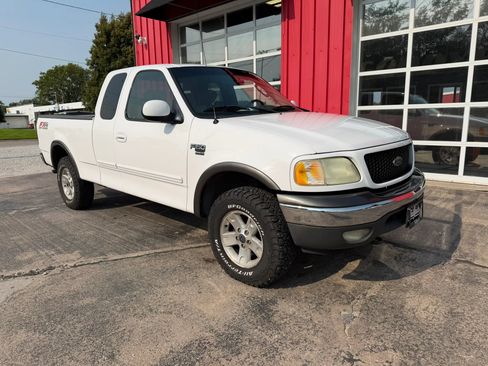 Used 2003 Ford F150 XLT AWD/4WD image 2