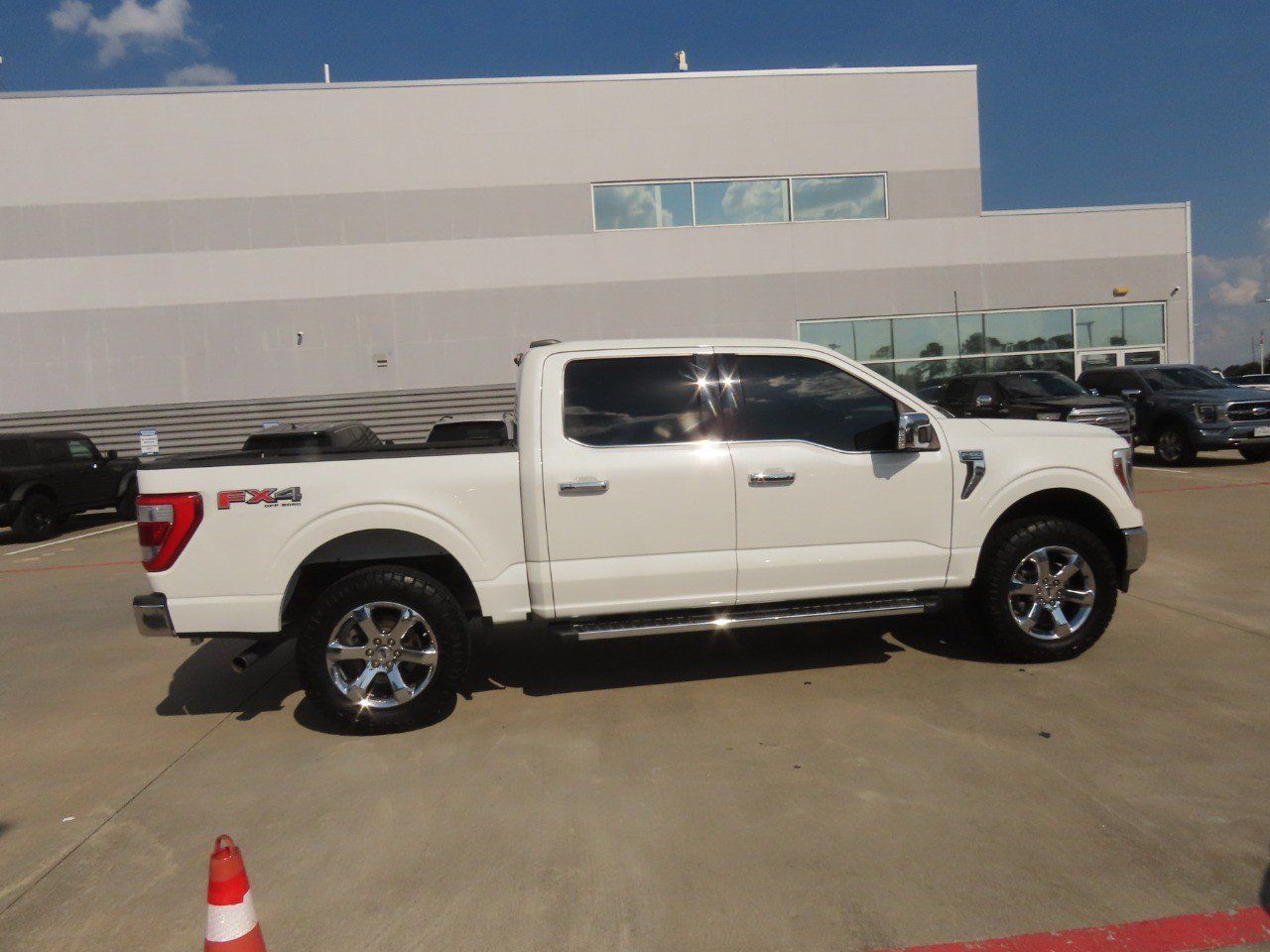 Used 2021 Ford F150 Lariat w/ Equipment Group 502A High AWD/4WD image 10
