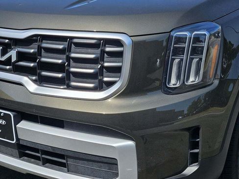 Used 2025 Kia Telluride S AWD/4WD image 5