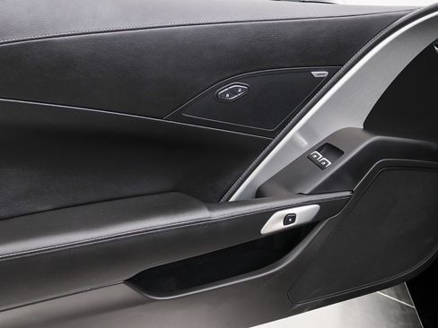 Used 2014 Chevrolet Corvette Stingray Coupe RWD image 31