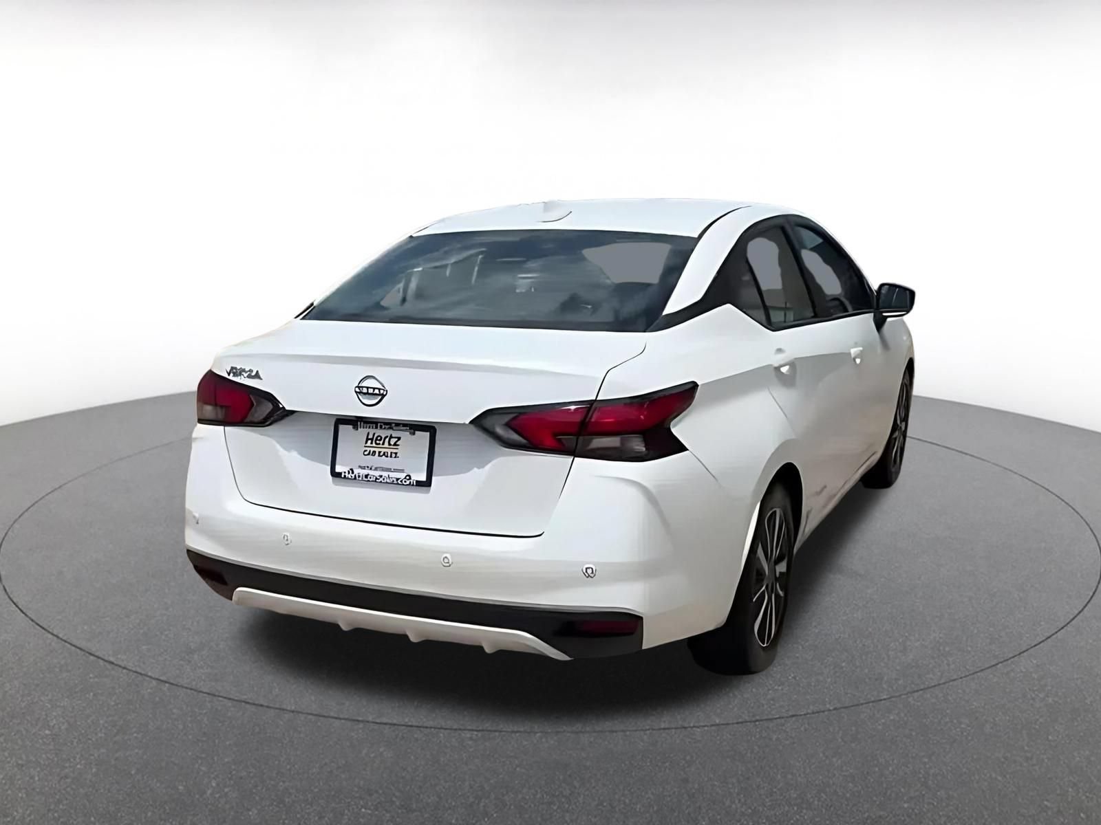 Used 2025 Nissan Versa SV FWD image 14