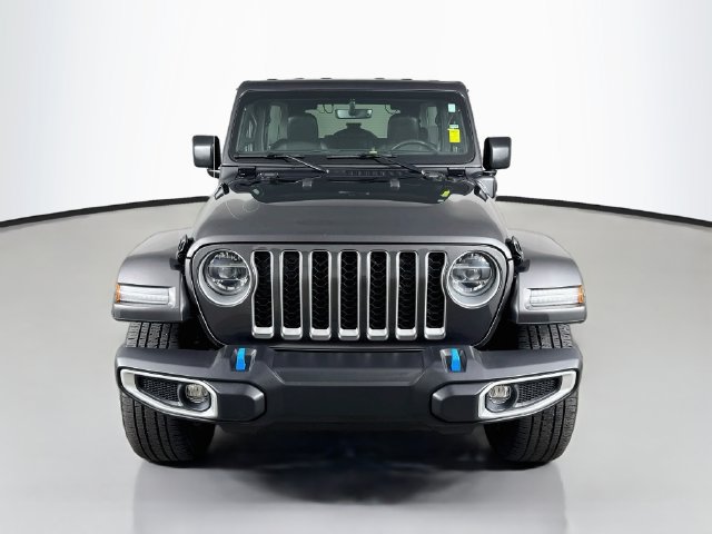 Used 2022 Jeep Wrangler Unlimited Sahara w/ Cold Weather Group AWD/4WD image 2