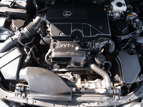 Used 2005 Lexus GS 300 w/ Leather & Memory System Pkg RWD image 24