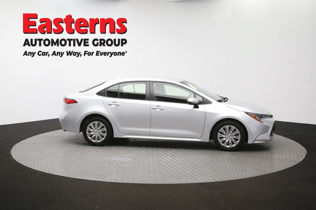 Used 2022 Toyota Corolla LE FWD image 47
