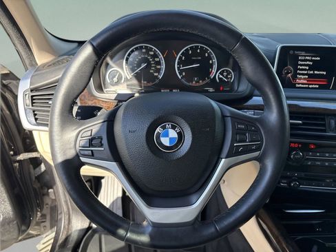 Used 2016 BMW X5 xDrive50i image 12