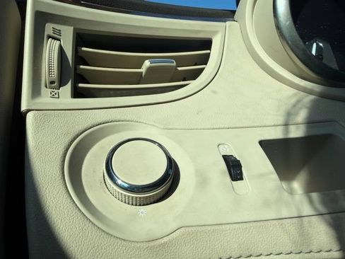 Used 2015 Buick LaCrosse FWD image 14