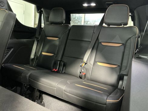 Used 2022 GMC Yukon AT4 image 32