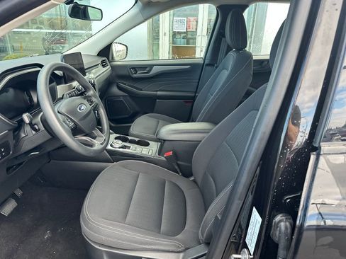 Used 2023 Ford Escape FWD image 9