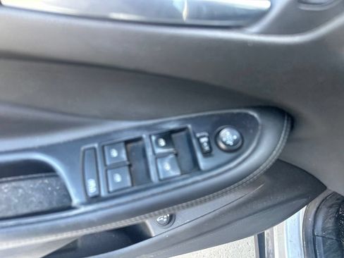 Used 2019 Buick Envision Essence AWD/4WD image 8