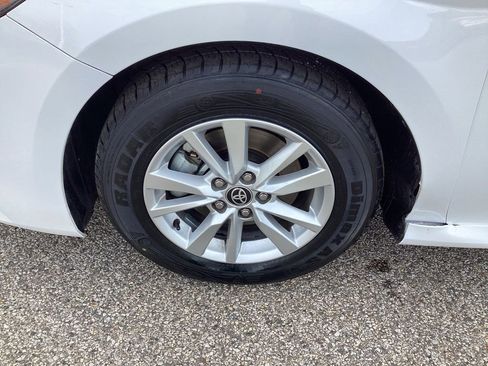 Used 2025 Toyota Camry LE image 33