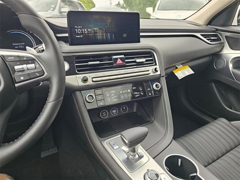 New 2026 Genesis G70 2.5T Prestige image 30