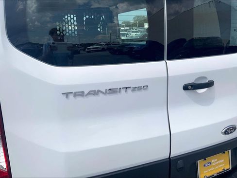 Certified 2025 Ford Transit 250 Low Roof w/ Exterior Upgrade Package RWD image 29
