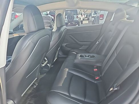 Used 2021 Tesla Model 3 Performance image 13