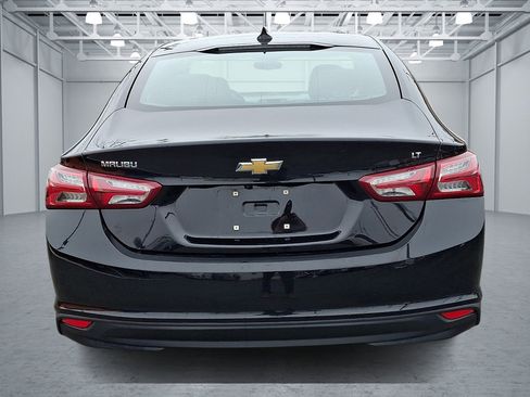 Used 2022 Chevrolet Malibu LT image 4