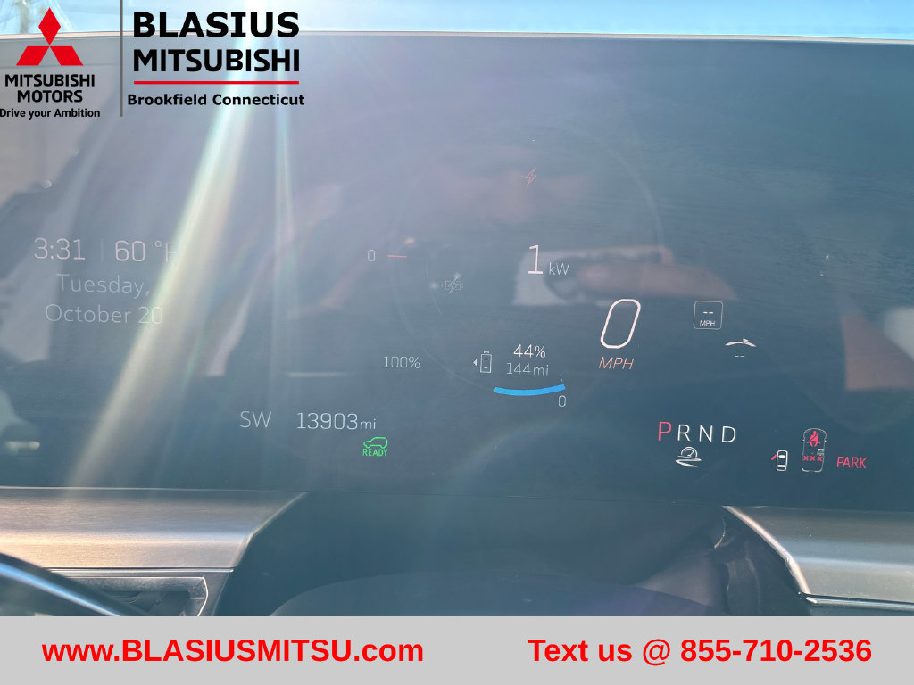 Used 2024 Cadillac Lyriq Luxury AWD/4WD image 21