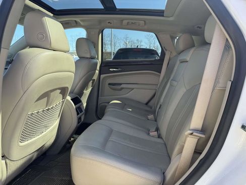 Used 2016 Cadillac SRX Luxury image 9