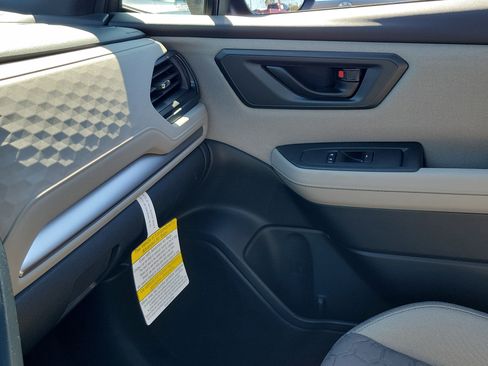 Certified 2025 Subaru Forester image 30