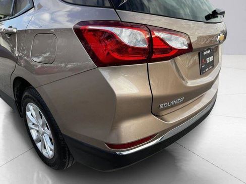 Used 2018 Chevrolet Equinox LS FWD image 16