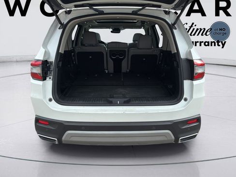 Used 2023 Honda Pilot Touring image 19