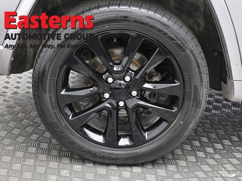 Used 2017 Jeep Grand Cherokee Altitude AWD/4WD image 30
