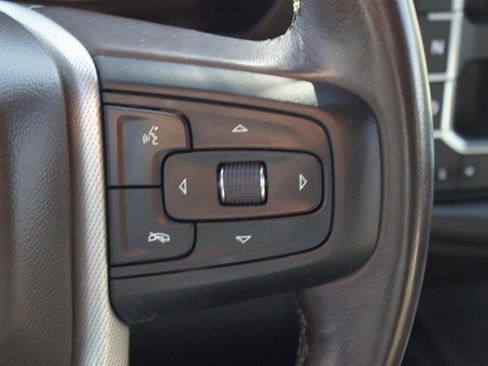 Used 2021 GMC Yukon Denali w/ Denali Premium Package image 12