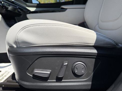 New 2026 Hyundai Tucson Limited image 13