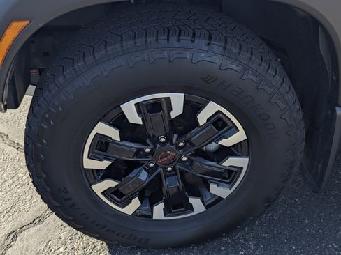 Used 2024 Nissan Frontier PRO-4X w/ Pro Convenience Package image 7