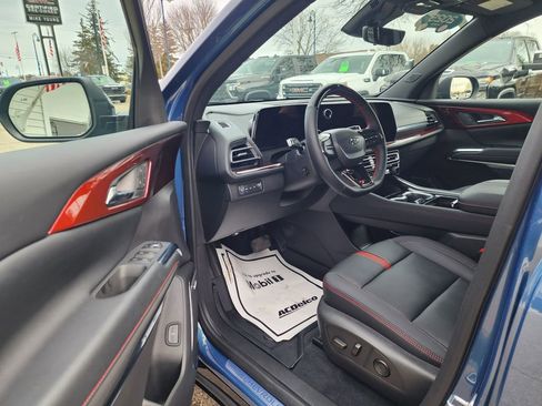 Certified 2025 Chevrolet Traverse RS w/ LPO, Floor Liner Package image 27