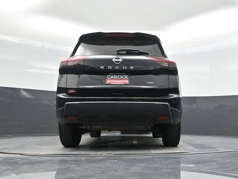 Used 2024 Nissan Rogue S image 41