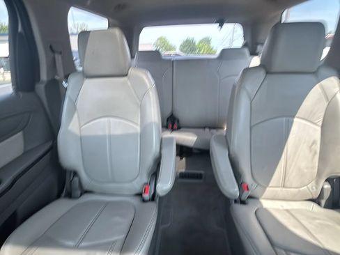 Used 2016 GMC Acadia SLT w/ Premium Edition AWD/4WD image 32