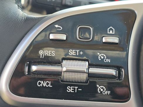 Certified 2023 Mercedes-Benz GLB 250 4MATIC image 36