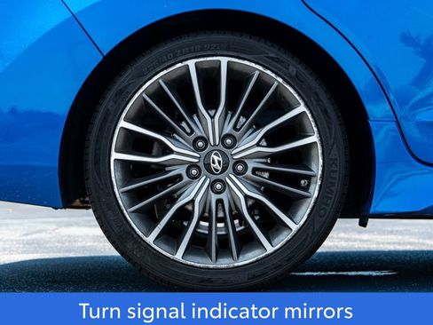 Used 2018 Hyundai Elantra Sport FWD image 9