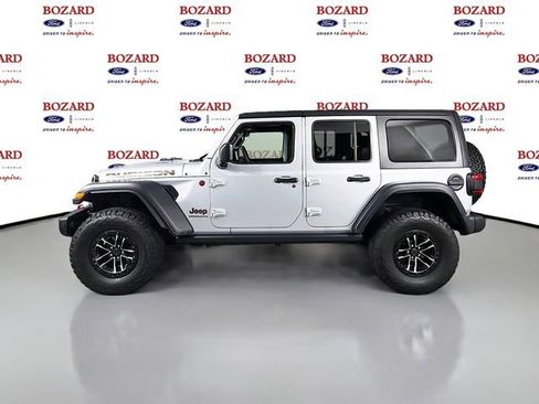 Used 2024 Jeep Wrangler Unlimited Rubicon w/ XTREMEE 35" Tire Package AWD/4WD image 5
