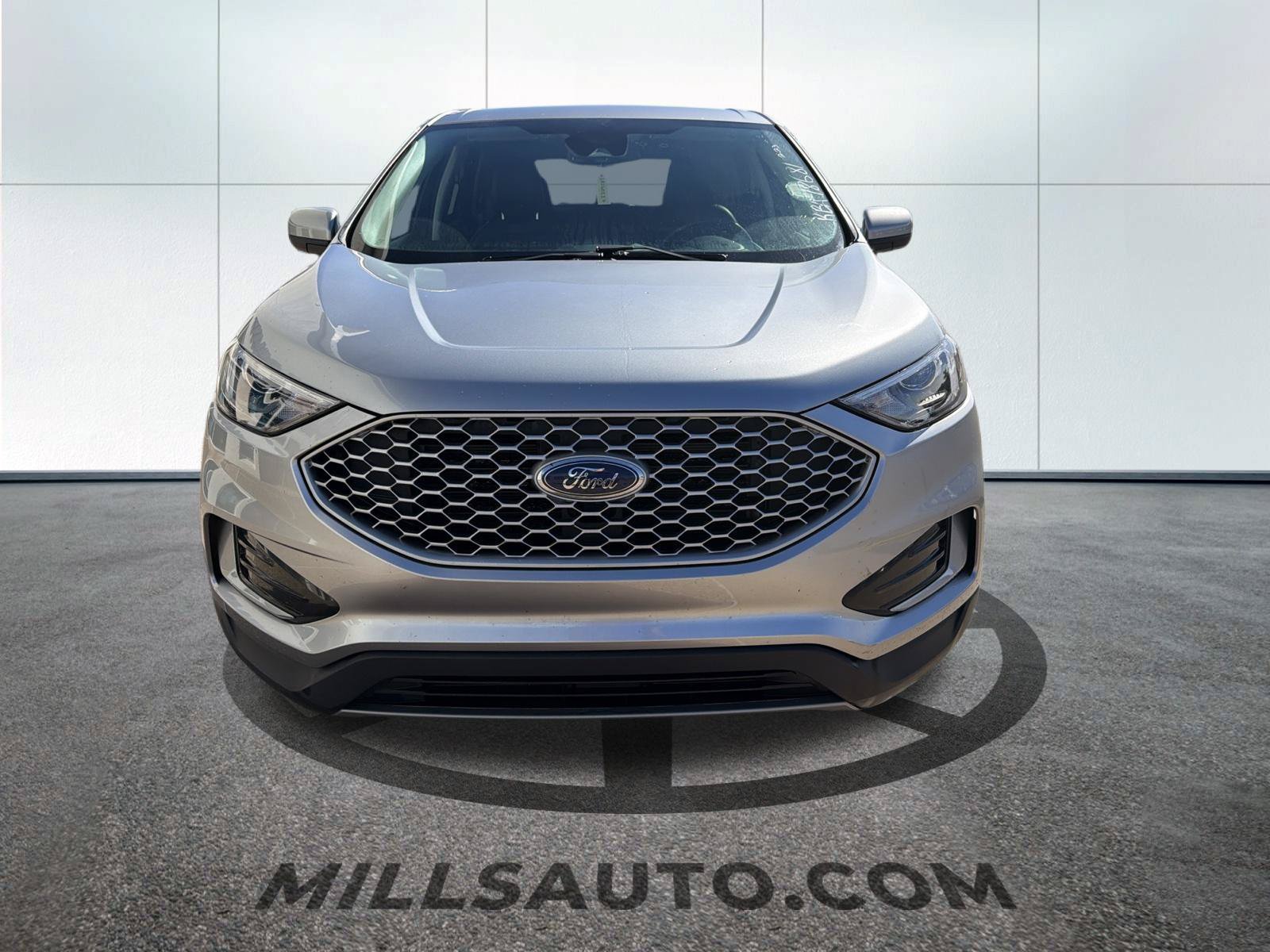 Used 2024 Ford Edge SEL AWD/4WD image 2
