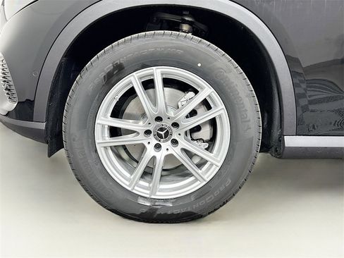 New 2025 Mercedes-Benz GLC 300 4MATIC image 29