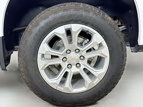 Used 2023 Chevrolet Silverado 1500 LTZ image 32