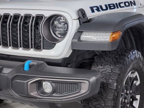 Used 2024 Jeep Wrangler Unlimited Rubicon 4xe AWD/4WD image 12