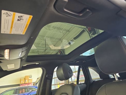 Certified 2020 Mercedes-Benz GLC 300 image 33