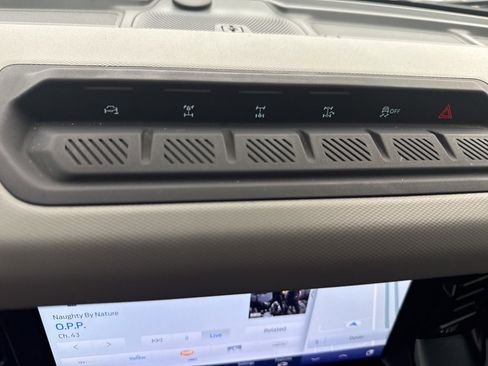 Used 2023 Ford Bronco Badlands w/ Sasquatch Package image 16