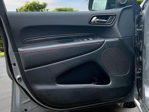 Used 2023 Dodge Durango GT image 22
