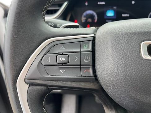 Used 2023 Jeep Grand Cherokee L Laredo AWD/4WD image 22