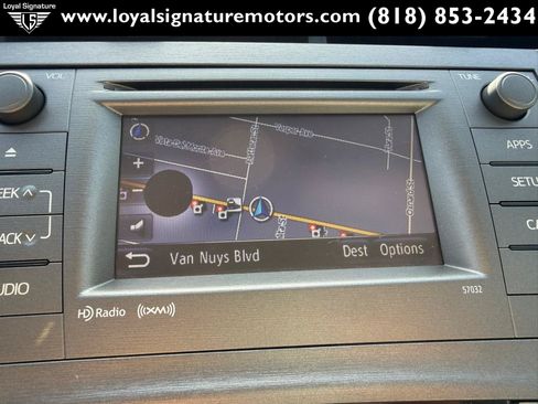 Used 2013 Toyota Prius Three w/ Solar Roof Pkg FWD image 24