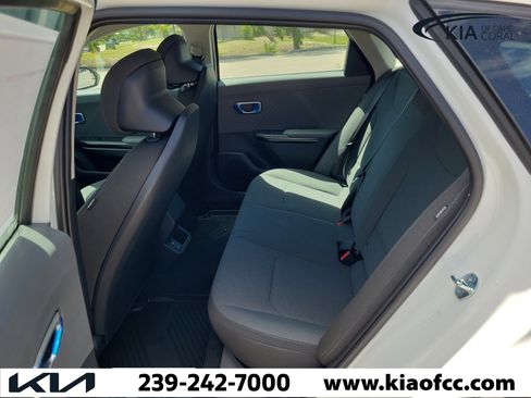 New 2026 Kia K4 LXS image 11