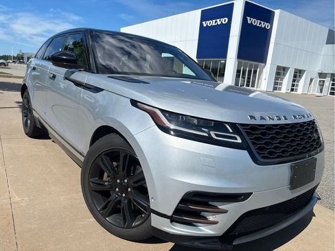 Used 2018 Land Rover Range Rover Velar R-Dynamic SE AWD/4WD image 4