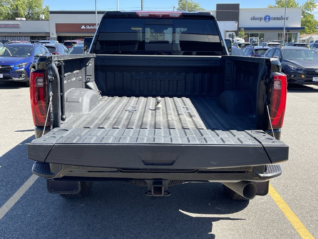 Used 2025 GMC Sierra 3500 Denali Ultimate AWD/4WD image 47