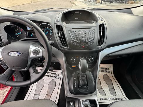 Used 2016 Ford Escape SE image 16