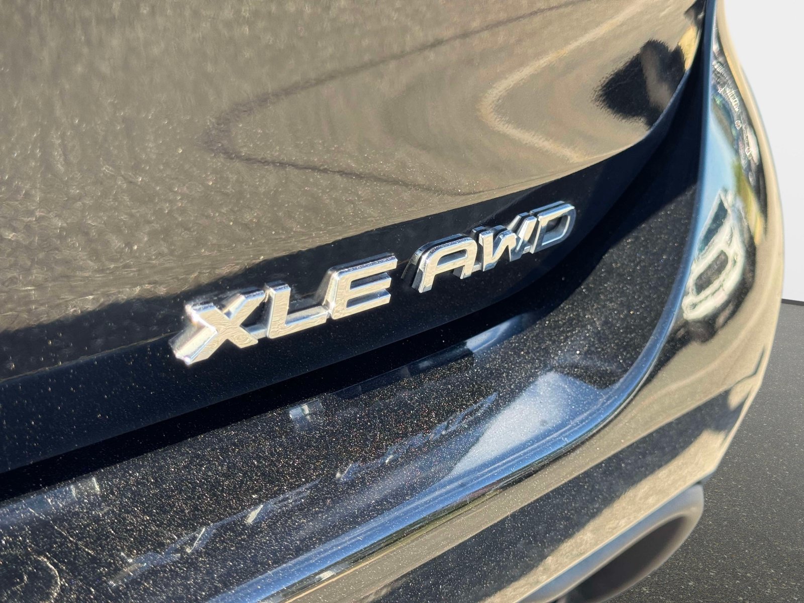 Used 2023 Toyota Highlander XLE AWD/4WD image 9